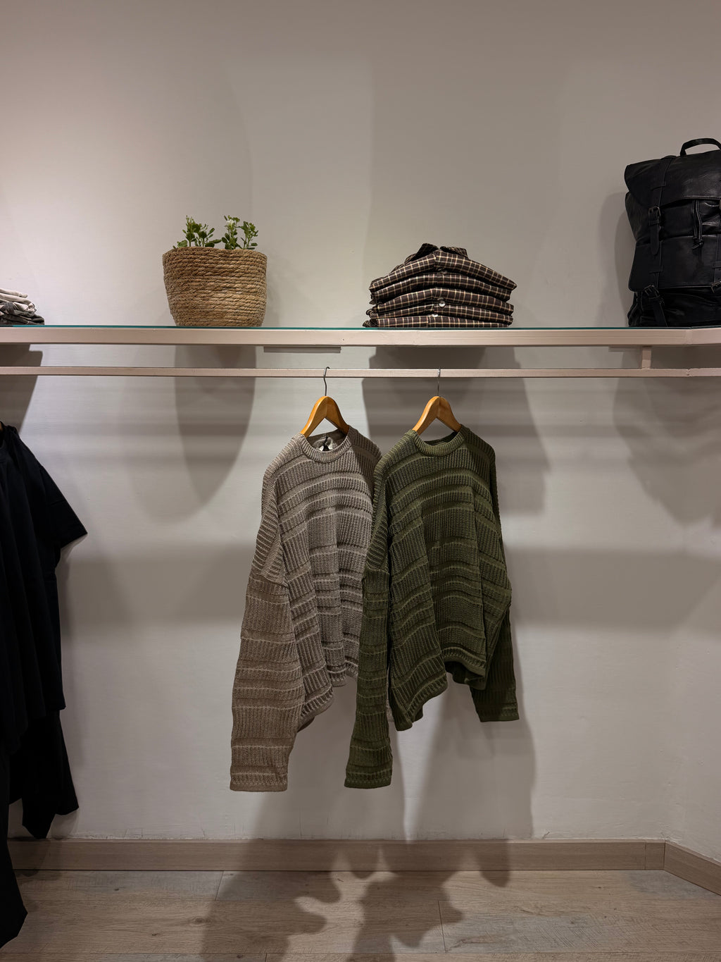 Maglione Over Beige